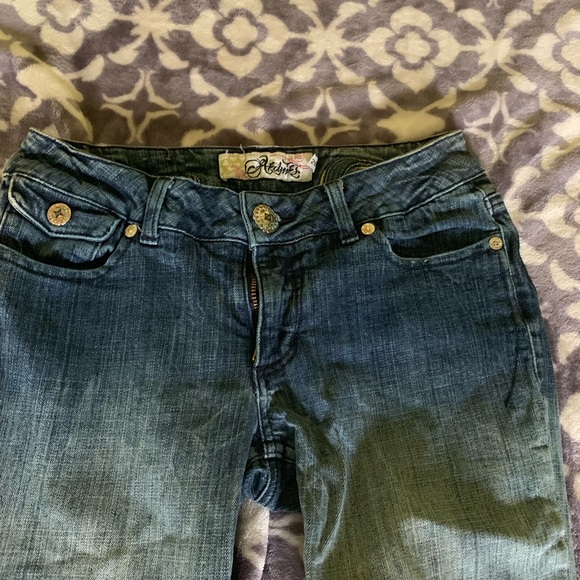 Jeans - Picture 2 of 5